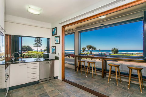 Lennox Holiday Apartments - Grafton Accommodation 13