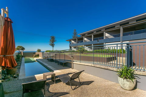 Lennox Holiday Apartments - Grafton Accommodation 5