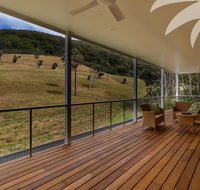 Bombora  Bluey's Beach - Grafton Accommodation