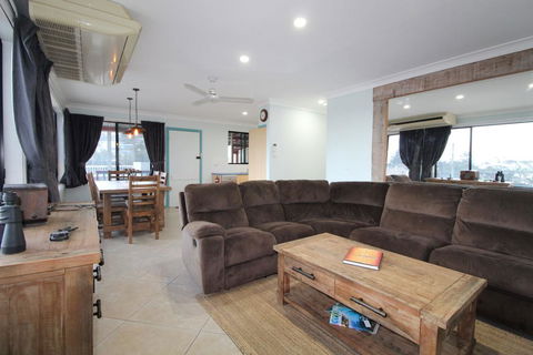 Bombora, 3/4 East Street - Grafton Accommodation 1