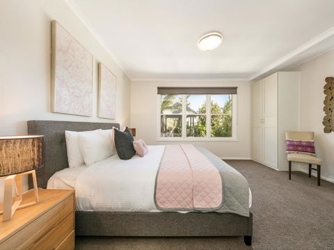 Boutique Stays - Sandy Breeze 1 - Grafton Accommodation 1