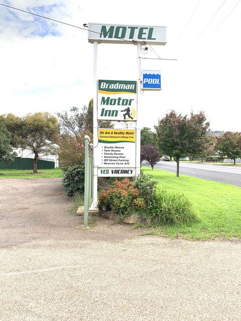 Bradman Motor Inn - Grafton Accommodation 3