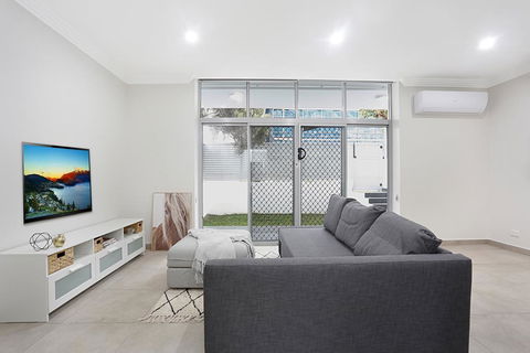 Brand New 2 Bedroom Apartment For 7 People - Grafton Accommodation 3