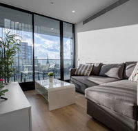 Brand New APT with Sea Views in Heart of St Kilda - Grafton Accommodation