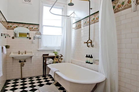 Breathtaking Views In Spacious Balmain House - Grafton Accommodation 0