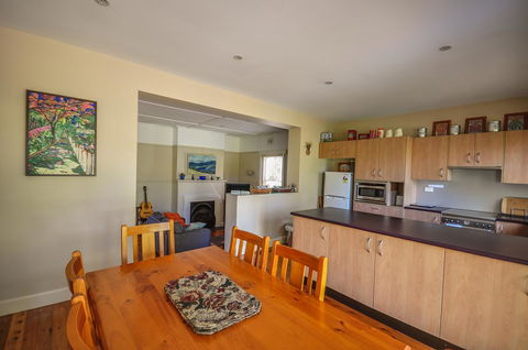 Brigalow Cottage - Grafton Accommodation 3