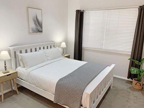 Bright 3-bedroom Apartment - Central Armidale - Grafton Accommodation 2