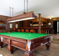 Brookfield Retreat - Large Holiday Home / Group Accommodation - Grafton Accommodation