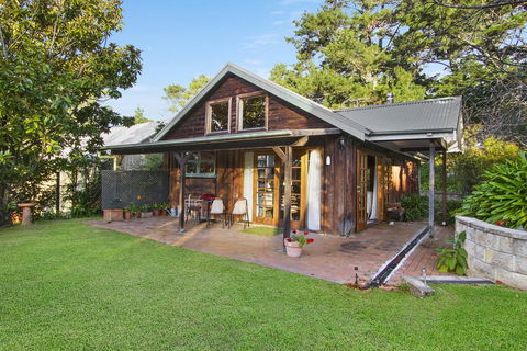 BROWNS COTTAGE - Grafton Accommodation 0