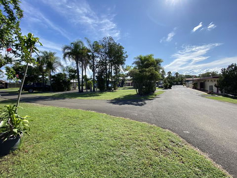 Bundaberg Park Village - Grafton Accommodation 1
