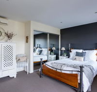 Bungalow on the Coast - Grafton Accommodation