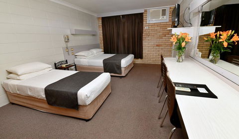 Burke And Wills Motor Inn - Grafton Accommodation 2