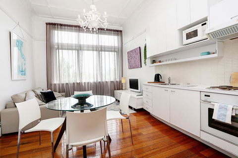 By George! Super Cool St Kilda Loft - Grafton Accommodation 1