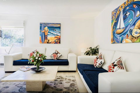 By The Beach - Grafton Accommodation 2