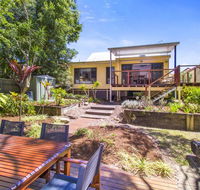 CABARITA BEACH BLISS - HOLIDAY HOME ON THE LAKE - Grafton Accommodation