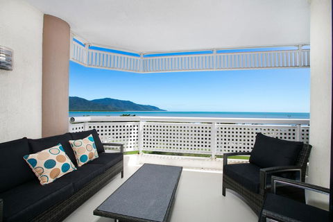 Cairns Luxury Waterfront Apartment - Grafton Accommodation 3