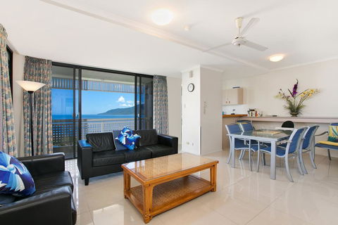 Cairns Ocean View Apartment - Grafton Accommodation 3