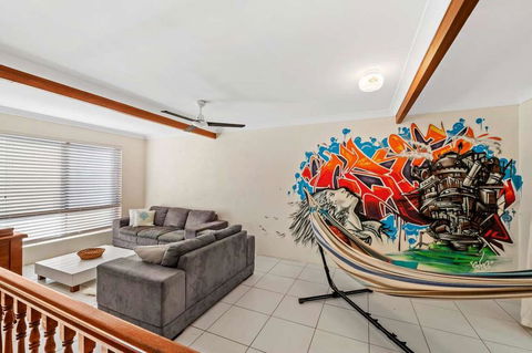 CALOUNDRA Stay - Grafton Accommodation 2