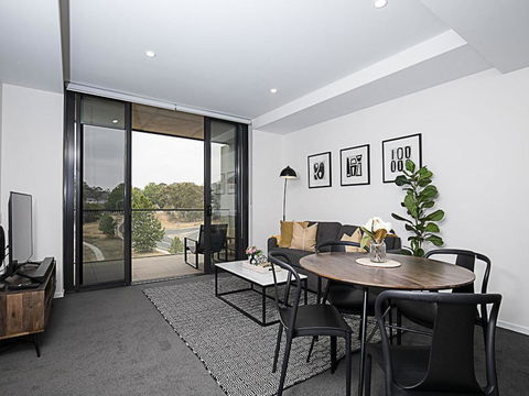 CANBERRA CHIC-hosted By:L'Abode Accommodation - Grafton Accommodation 0