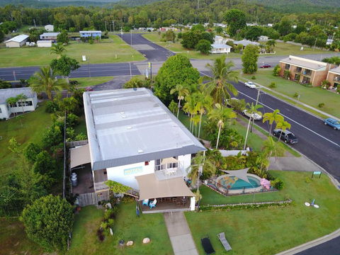 Cardwell Beachfront Motel - Grafton Accommodation 1