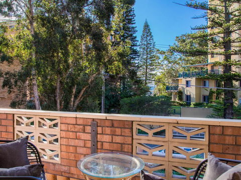 Carinya Gardens 6 - Grafton Accommodation 3