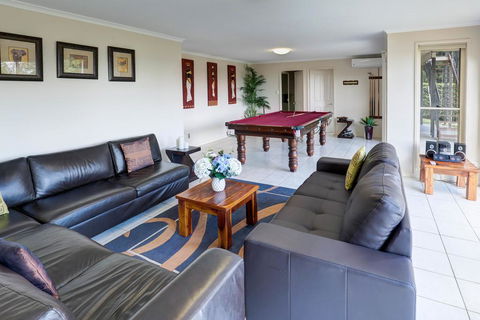 Casa Al Lago - Grafton Accommodation 1