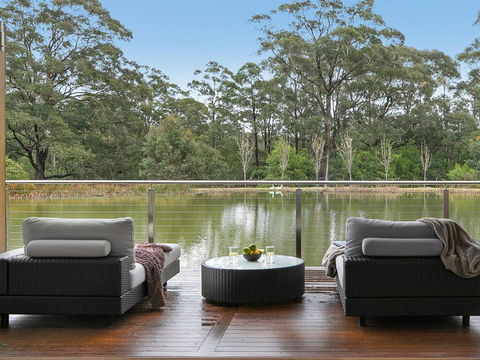 Casa Sul Lago - Quite Simply A Very Special Place - Grafton Accommodation 2