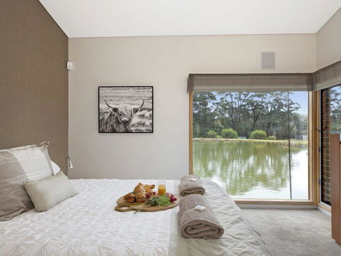 Casa Sul Lago - Quite Simply A Very Special Place - Grafton Accommodation 1