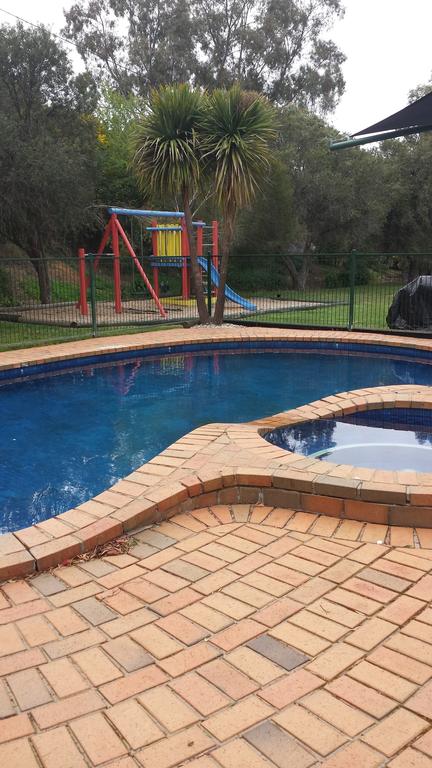 Castle Motel - Grafton Accommodation 3