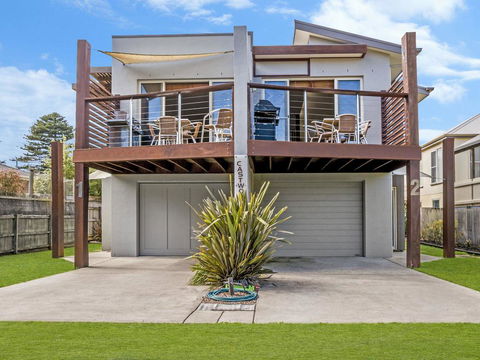 CASTWOOD VILLA No. 1 - Grafton Accommodation 2