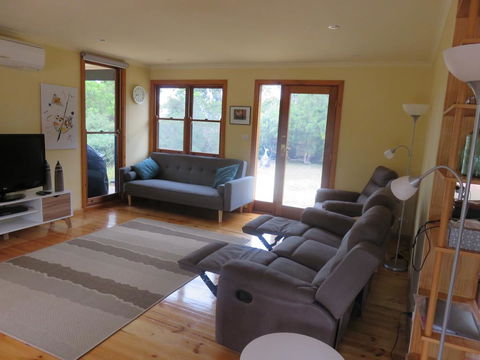 Cedar Cottage Nelson-2 Acre Retreat - Grafton Accommodation 3