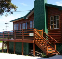 Cedar Cottages Blackmans Bay - Grafton Accommodation