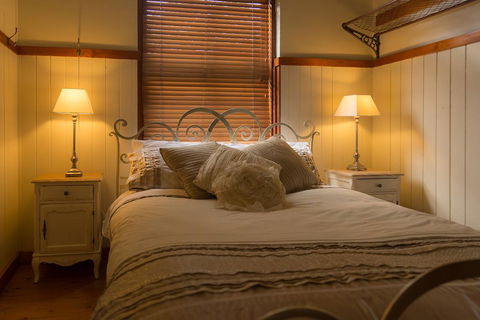 Celestial Dew Guest House, Day Spa, Retreat - Grafton Accommodation 1