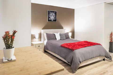 Celina's Ocean View Studio - Grafton Accommodation 3