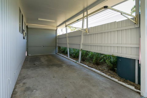 Charming Beach House - Grafton Accommodation 1