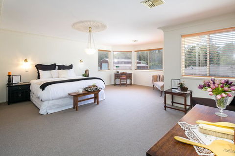 Charming Brisbane Acreage Pool - Grafton Accommodation 2