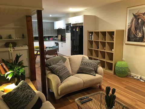 Chevron Luxury Pad - Grafton Accommodation 3