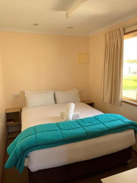 Christies Beach Tourist Park - Grafton Accommodation 0