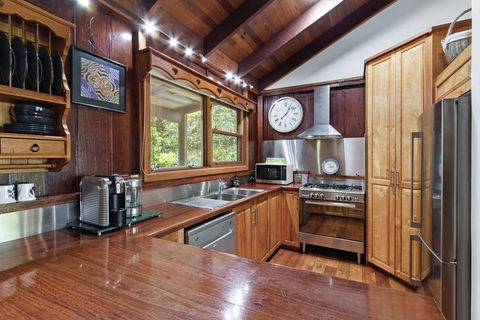 CHRISTOPHERS COTTAGE - Grafton Accommodation 3