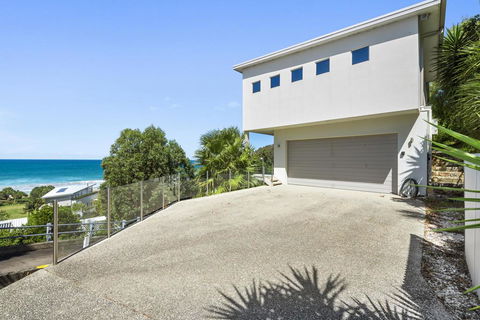 Cinque Terre Beach House - Grafton Accommodation 1
