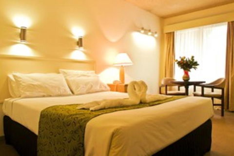 Classic Queen Room 2 In Oakleigh - Grafton Accommodation 0