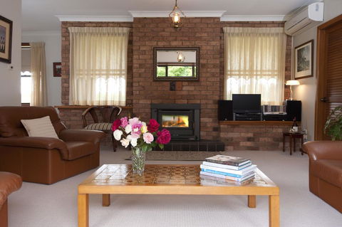 Clifton Gardens B&B - Grafton Accommodation 2