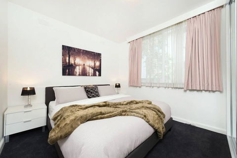 Close St Kilda Commercial Hub And Melbourne Centre - Grafton Accommodation 2