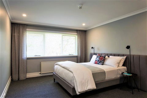 Closeburn House - Grafton Accommodation 3