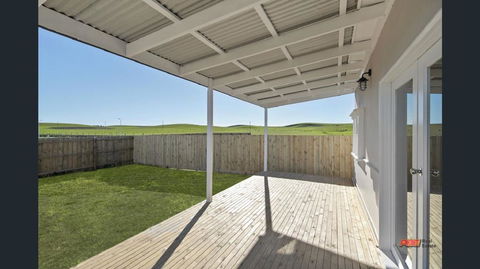Cloverdale Cottage - Grafton Accommodation 2