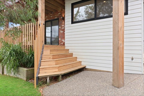 COASTAL BEAUTY ON BRUCE - Grafton Accommodation 0