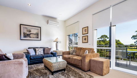 COASTAL SOUL VILLA @ BROADBEACH - Grafton Accommodation 3