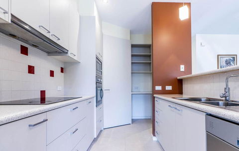 COASTAL SOUL VILLA @ BROADBEACH - Grafton Accommodation 2