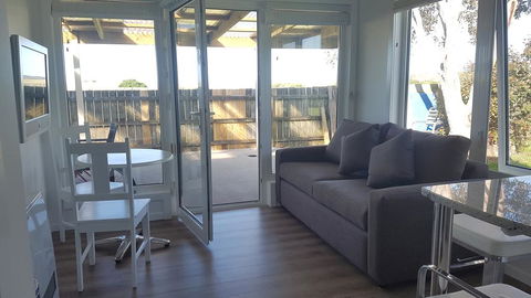 Cockle Shell - Grafton Accommodation 3