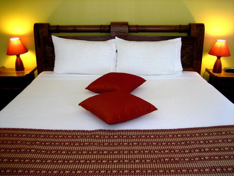 Coconut Palms On The Bay - Grafton Accommodation 2